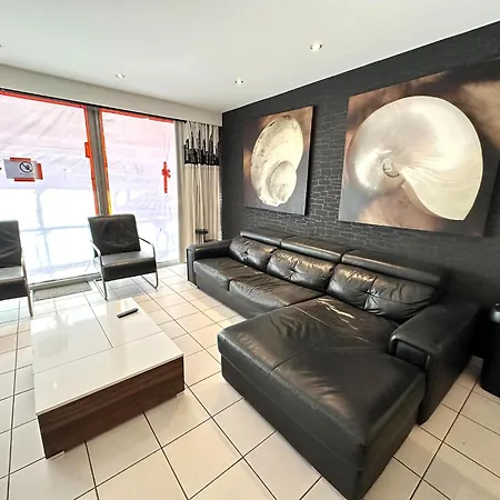 Coastal In Nieuwpoort, Cleaning Included *